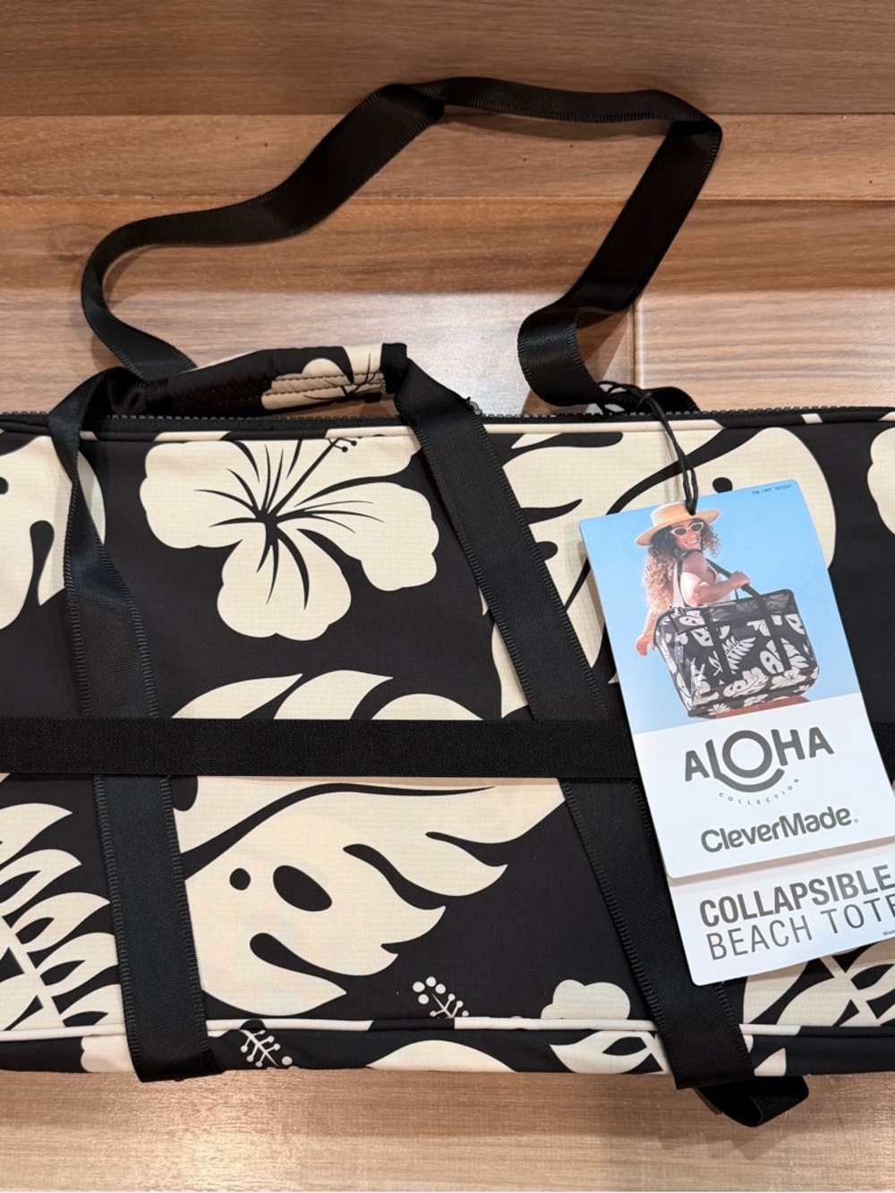 ALOHA Collection CleverMade Collapsable Beach Tote - NWT - Picture 7 of 7
